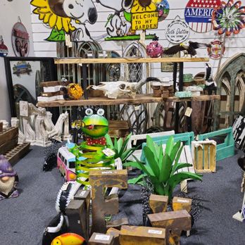 Cooper Street Antique Mall - Antiques Near Me - Arlington, Texas Cooper Street Antique Mall - Antiques Near Me - Arlington, Texas