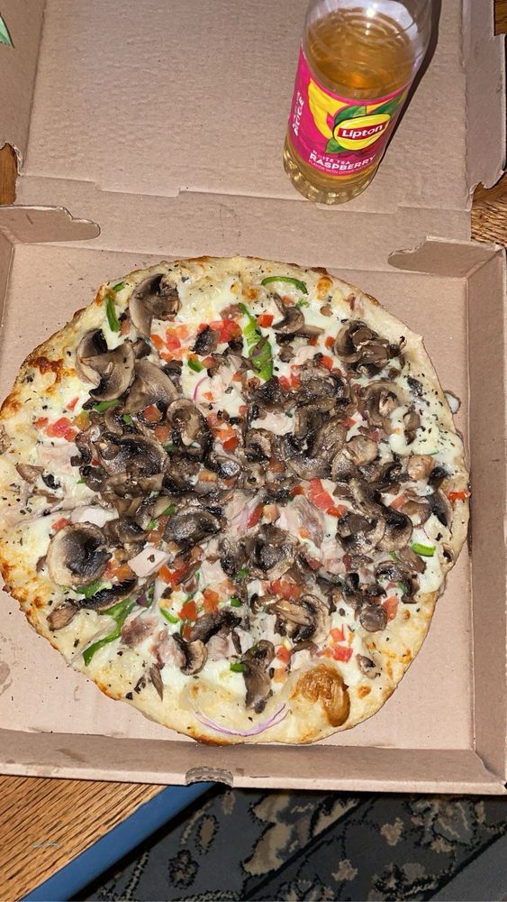 Jenny Lynd's Pizza Logo