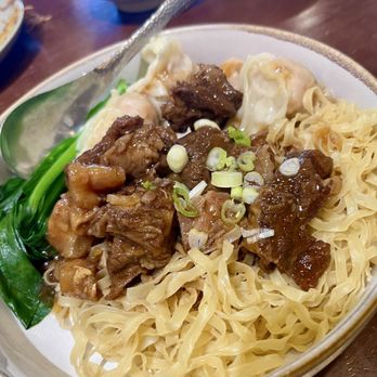 Nom Nom Bistro - Braised Beef Brisket And Tendon with dumplings - Noodles Near Me - Millbrae, California Nom Nom Bistro - Braised Beef Brisket And Tendon with dumplings - Noodles Near Me - Millbrae, California