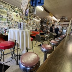 Van's Spa - Interior from counter