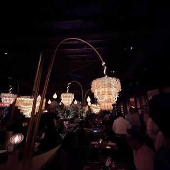 Bad Roman - The night vibe of the restaurant - New American Near Me - Beverly Hills, California