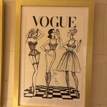 The Lobbyist - Interior restroom - Bars Near Me - Memphis, Tennessee