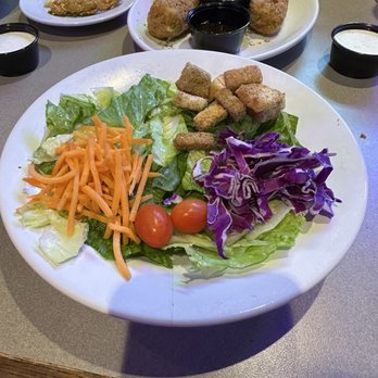 Pluckers Wing Bar - Southpark Meadows - Garden Salad. - Chicken Wings Near Me - Austin, Texas Pluckers Wing Bar - Southpark Meadows - Garden Salad. - Chicken Wings Near Me - Austin, Texas