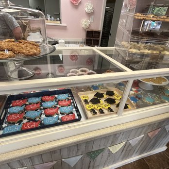 Sunshine & Sugar Bakeshop - Cookies - Bakeries Near Me - Maggie Valley, North Carolina