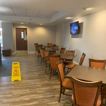 Hampton Inn Ft. Wayne-Southwest - Eating area - Hotels Near Me - Fort Wayne, Indiana Hampton Inn Ft. Wayne-Southwest - Eating area - Hotels Near Me - Fort Wayne, Indiana