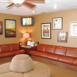 North Bellmore Dental Associates, PC - Our comfortable waiting area, designed to help you feel relaxed from the moment you arrive.