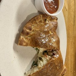 Gemelli's Pizzeria - Florentine Calzone