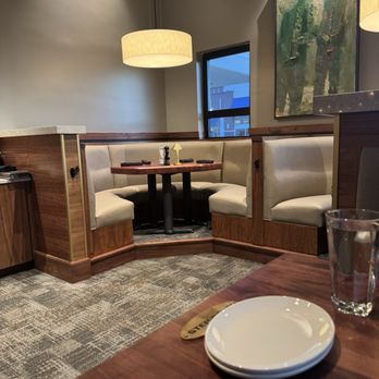 J. Alexander's - Steakhouses Near Me - Clifton, New Jersey