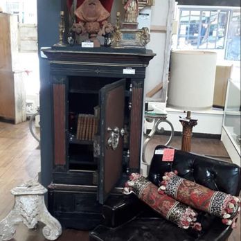 LOOK Vintage and Modern Gallery - Home Decor Near Me - Bisbee, Arizona