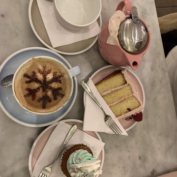 Peggy Porschen Cakes - Patisserie/Cake Shop Near Me - London, XGL Peggy Porschen Cakes - Patisserie/Cake Shop Near Me - London, XGL