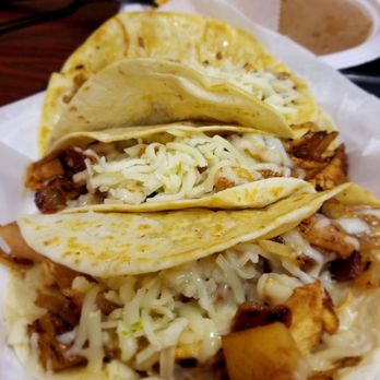 Los Burritos - Tacos Hawaianos: 3 soft grilled tacos with chicken, onions, bacon + pineapple, served with rice + beans - Mexican Near Me - Chesapeake, Virginia