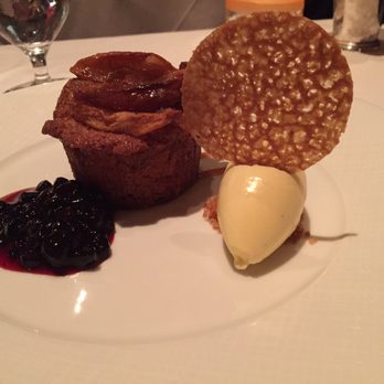 Gary Danko - Warm bun - New American Near Me - San Francisco, California