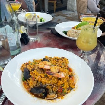 Geoffrey's Malibu - Geoffrey's Paella - Seafood Near Me - Malibu, California
