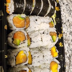 Aki Sushi Bar and Grill - Spicy salmon Salmon mango Salmon avocado