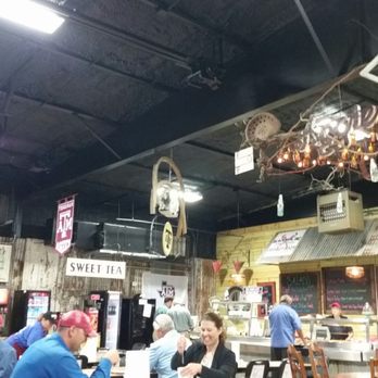 Lercy's Diner - Serving line and drink station - Diners Near Me - Mont Belvieu, Texas Lercy's Diner - Serving line and drink station - Diners Near Me - Mont Belvieu, Texas