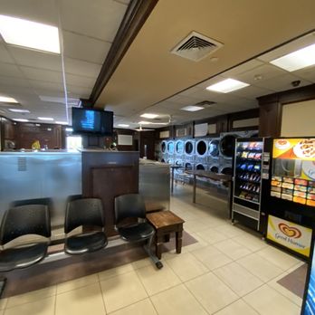 New Village Laundromat - Laundromat Near Me - Lindenhurst, New York
