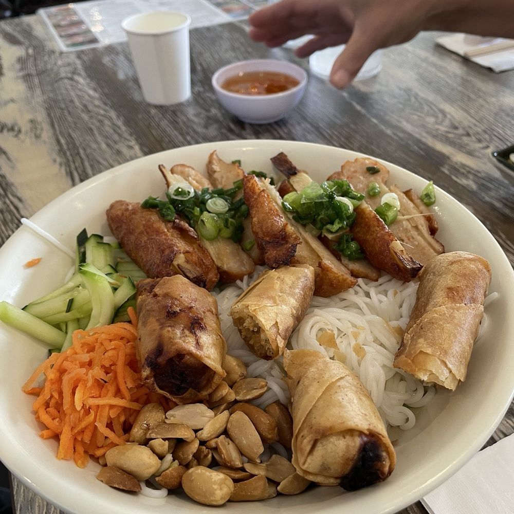 Bep Nha - Viet Kitchen - Bun combo - Vietnamese Near Me - Dallas, Texas Bep Nha - Viet Kitchen - Bun combo - Vietnamese Near Me - Dallas, Texas