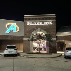 DanceMakers Of Texas - Entrance