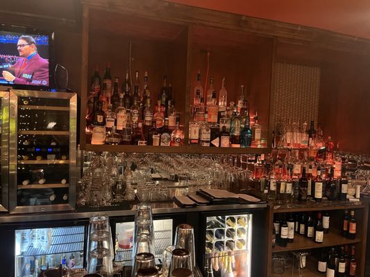 Nosh Restaurant and Wine Lounge by null