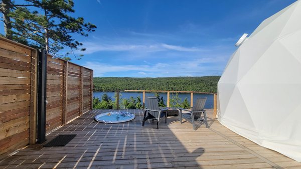 Nalu Retreat by null