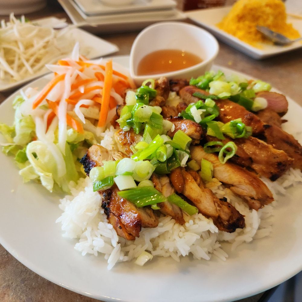 Viet's Taste - Chicken rice - Vietnamese Near Me - Silverdale, Washington Viet's Taste - Chicken rice - Vietnamese Near Me - Silverdale, Washington