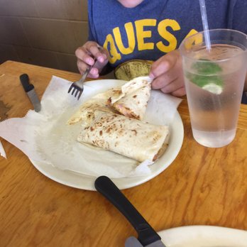 Los Jarrones - Ham and cheese with potatos burrito - Mexican Near Me - El Paso, Texas Los Jarrones - Ham and cheese with potatos burrito - Mexican Near Me - El Paso, Texas