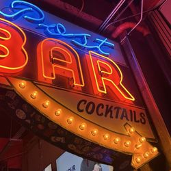 The Post Bar - Bar area