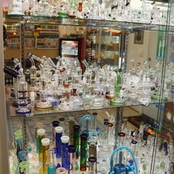 Main St. Cigars & Vapes - Glass pieces
