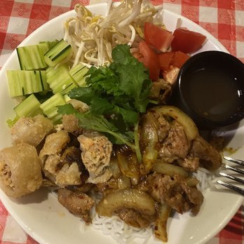 Manola's Thai Cuisine - Thai Near Me - San Antonio, Texas Manola's Thai Cuisine - Thai Near Me - San Antonio, Texas