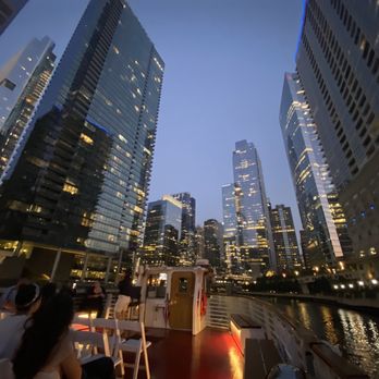 Shoreline Sightseeing - Architectural Tours Near Me - Chicago, Illinois Shoreline Sightseeing - Architectural Tours Near Me - Chicago, Illinois