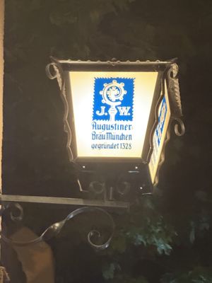 Viktualienmarkt Beergarden by null