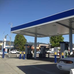 View from side street, off San Pablo.