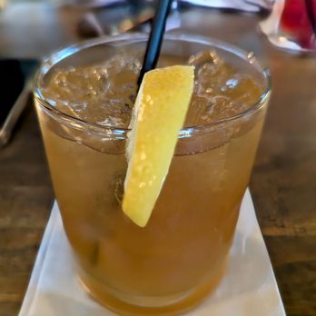 Rush Creek Distilling - Bourbon Sweet Tea - Bars Near Me - Harvard, Illinois