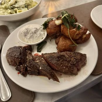 L'Artusi - Hanger Steak with Crispy Potatoes - Italian Near Me - New York, New York L'Artusi - Hanger Steak with Crispy Potatoes - Italian Near Me - New York, New York