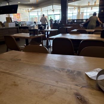 Sheesh Grill - Chantilly - Inside - Halal Near Me - Chantilly, Virginia
