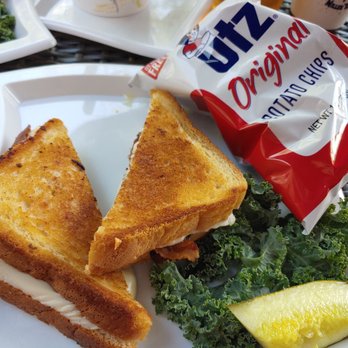Bonner's Irish Pub - Grill cheese on white with pickles and chips. - Irish Pub Near Me - Philadelphia, Pennsylvania