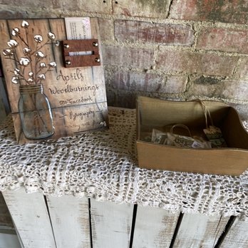 Mountain Town Mercantile - Gift Shops Near Me - Fort Payne, Alabama