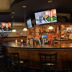 Frankies Pub & Grill