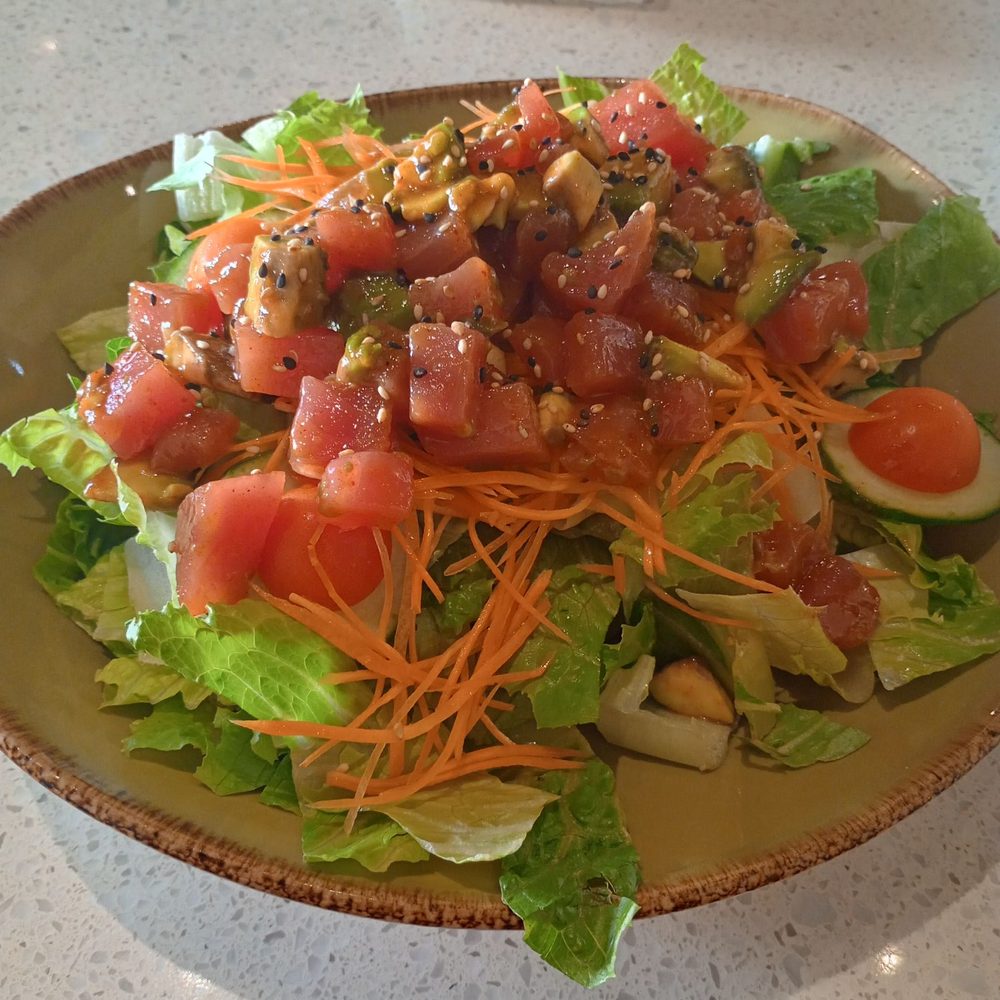 Spicy Tuna Salad (pure fish and salad, no rice!)