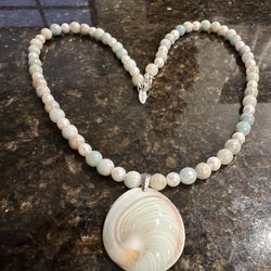 JD Maclang Boutique - Agate Necklace