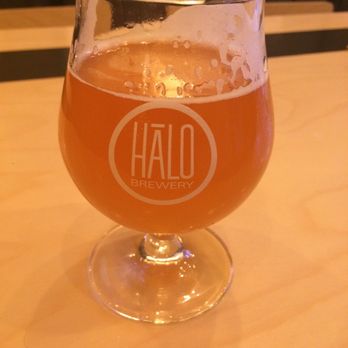 Halo Brewery - Creative Differences New Zealand Pale Ale - Breweries Near Me - Toronto, Ontario Halo Brewery - Creative Differences New Zealand Pale Ale - Breweries Near Me - Toronto, Ontario