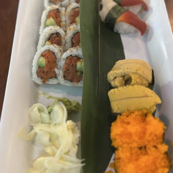 Misaki - Spicy tuna roll, tobiko, uni, and surf clam - Sushi Bars Near Me - Aurora, Colorado Misaki - Spicy tuna roll, tobiko, uni, and surf clam - Sushi Bars Near Me - Aurora, Colorado