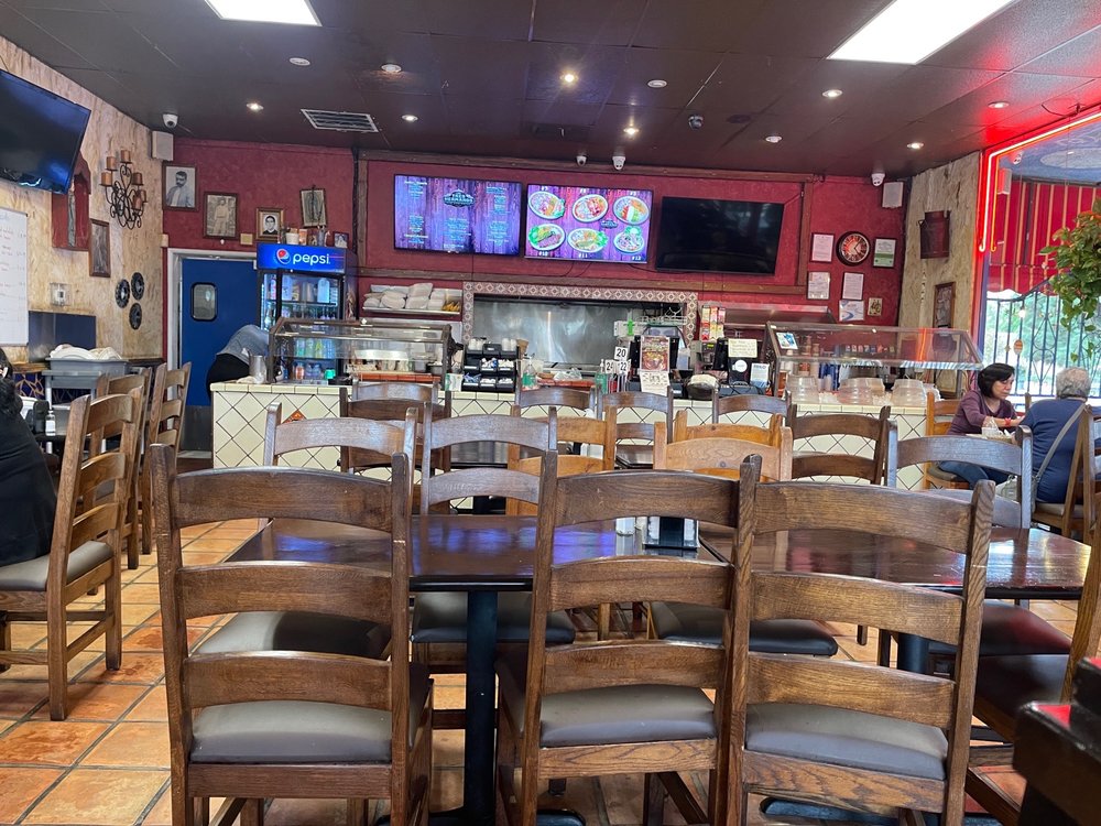Taqueria Los Tres Hermanos