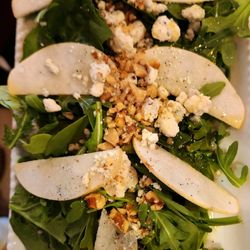 Spartaco's Kitchen - Crsesson, arugula salad pears, gorgonzola and walnuts