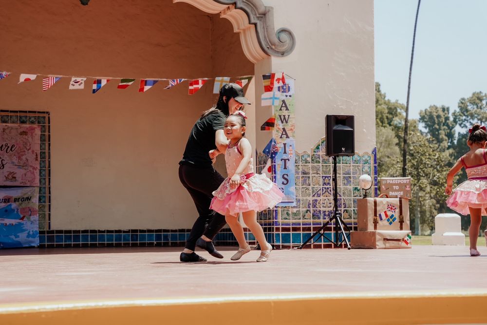Miss Becky's Ballet Tap & Jazz Logo