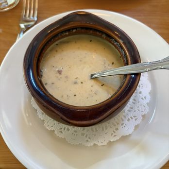 Atelier Florian - New England Clam Chowder - Seafood Near Me - New Haven, Connecticut