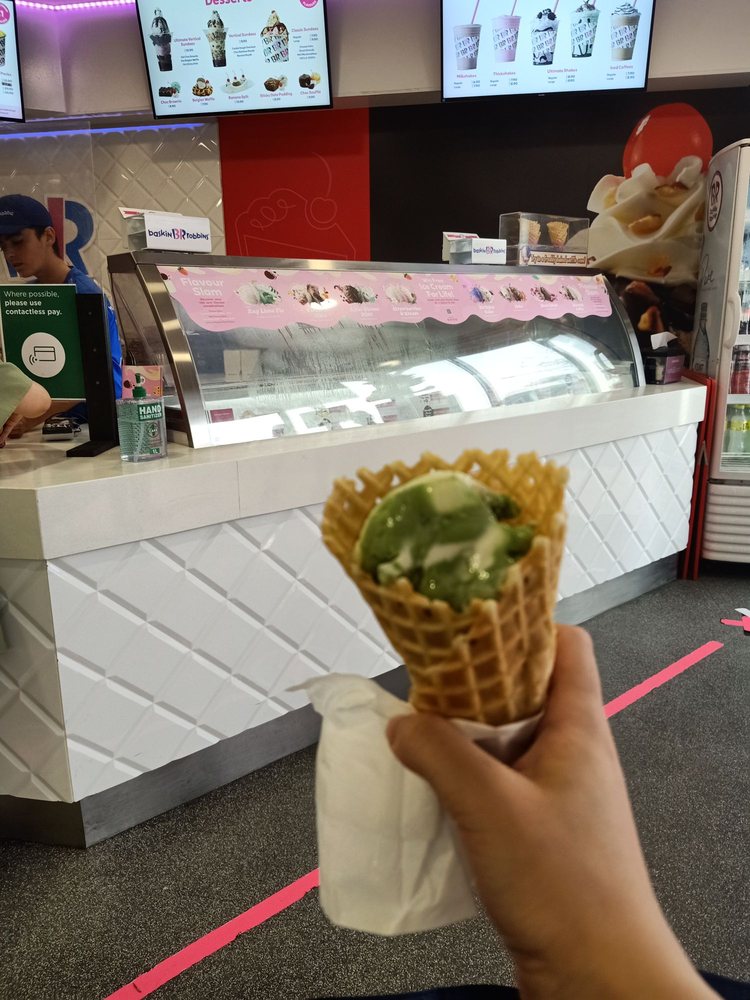 BASKIN 31 ROBBINS ICE CREAM & YOGURT Shop 2 Royal Hotel Horton St