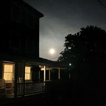 Monhegan House - Moho in Moonlight - Hotels Near Me - Monhegan, Maine Monhegan House - Moho in Moonlight - Hotels Near Me - Monhegan, Maine