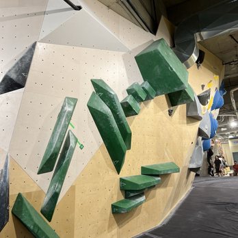 Progression Bouldering - Gyms Near Me - Vancouver, British Columbia Progression Bouldering - Gyms Near Me - Vancouver, British Columbia