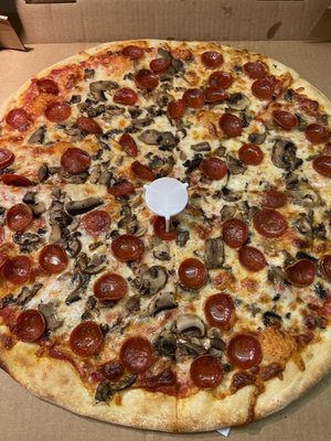 Old School N.Y. Pizza by null
